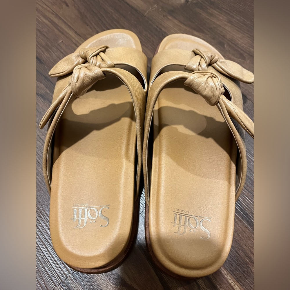Sofft Alizah Tan For Women Size 7 1/2M - Picture 6 of 12